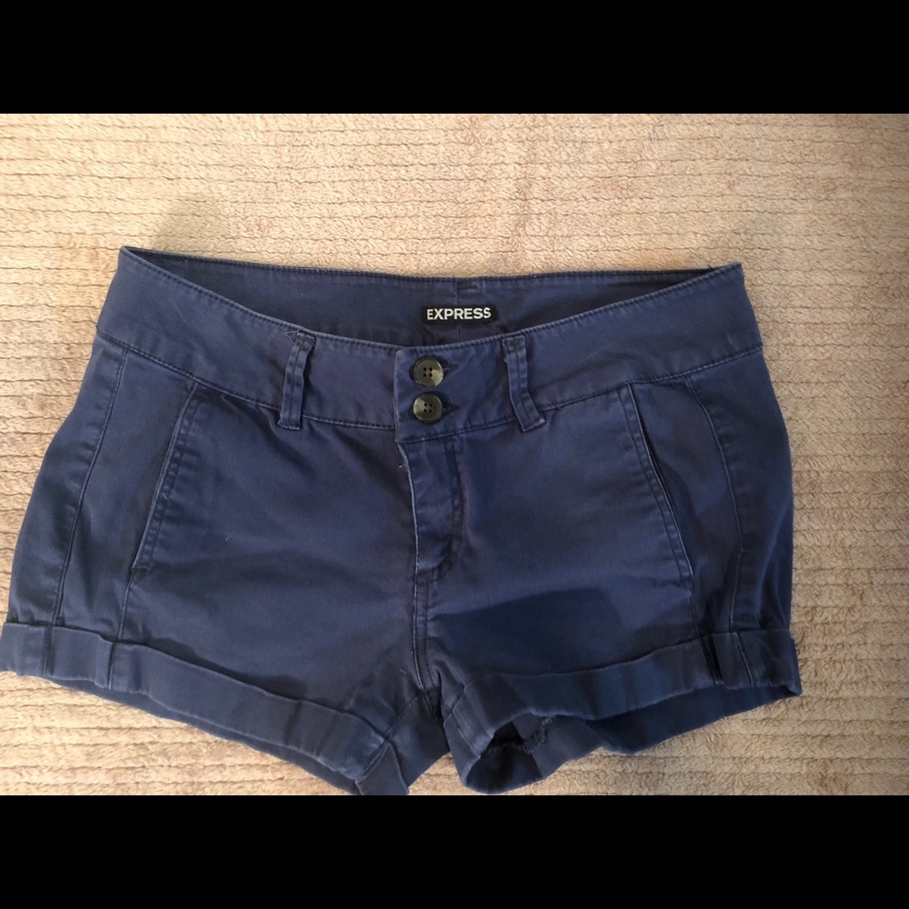 2 pairs of like-new shorts